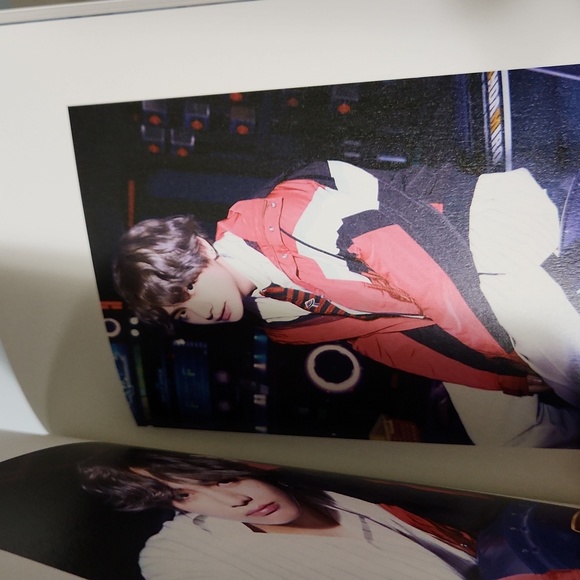 Love Yourself Her Album - White - Picture 8 of 9